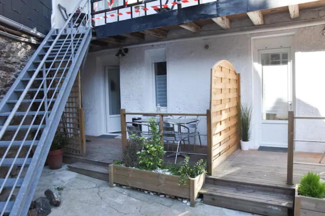 Gîte urbain ancienne écurie au centre ville et PARKING Nantes Extérieur photo